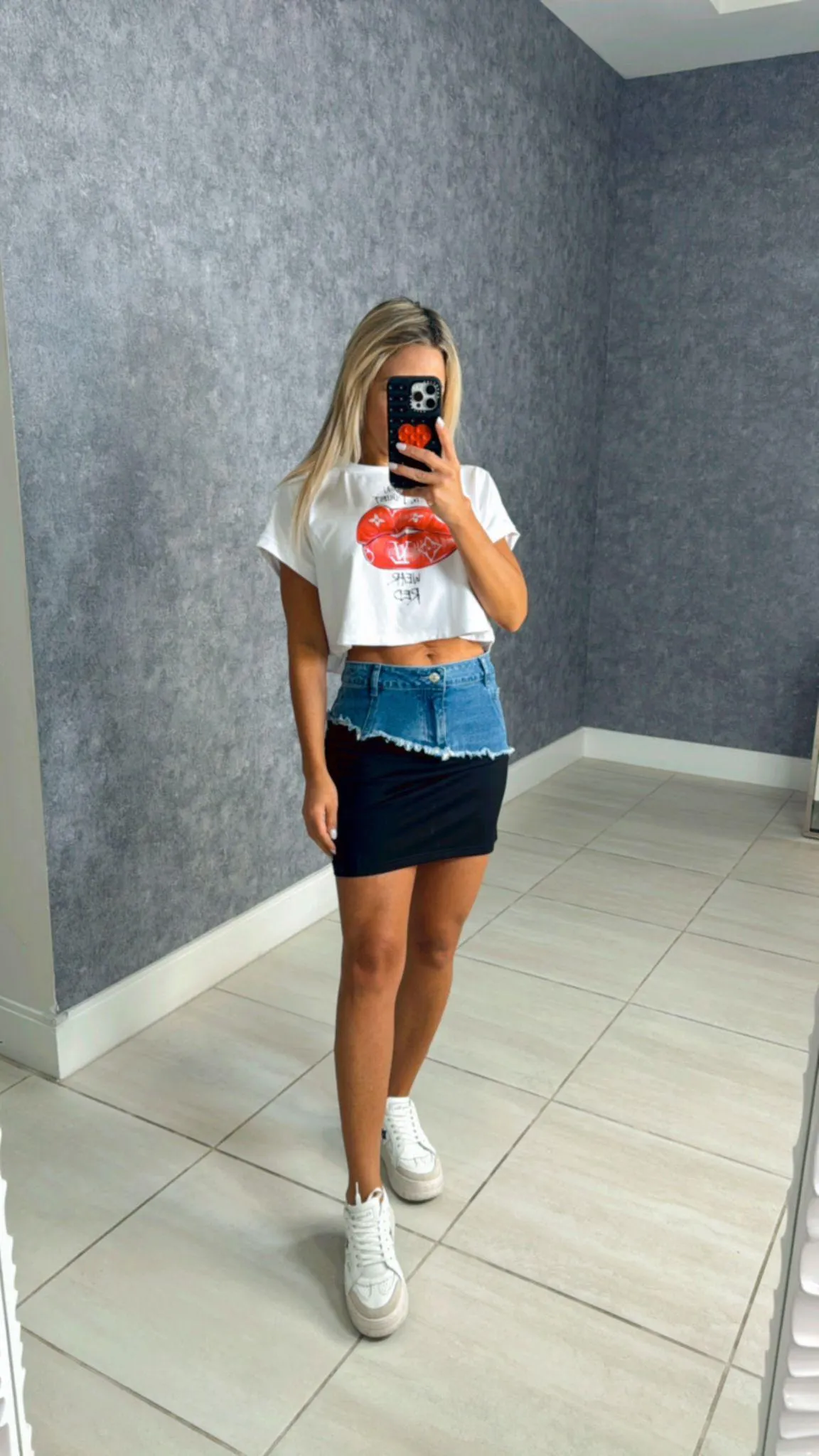 BL27 Wear red crop T-shirt