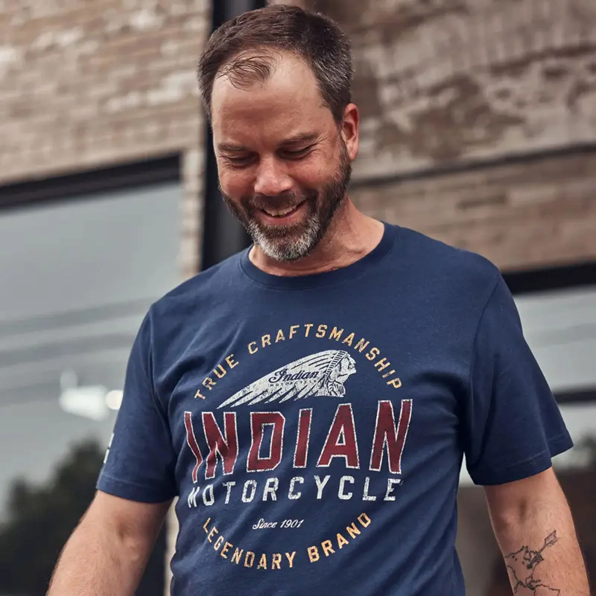 Indian Motorcycle Mens True Craftsmanship Headdress T-Shirt Blue