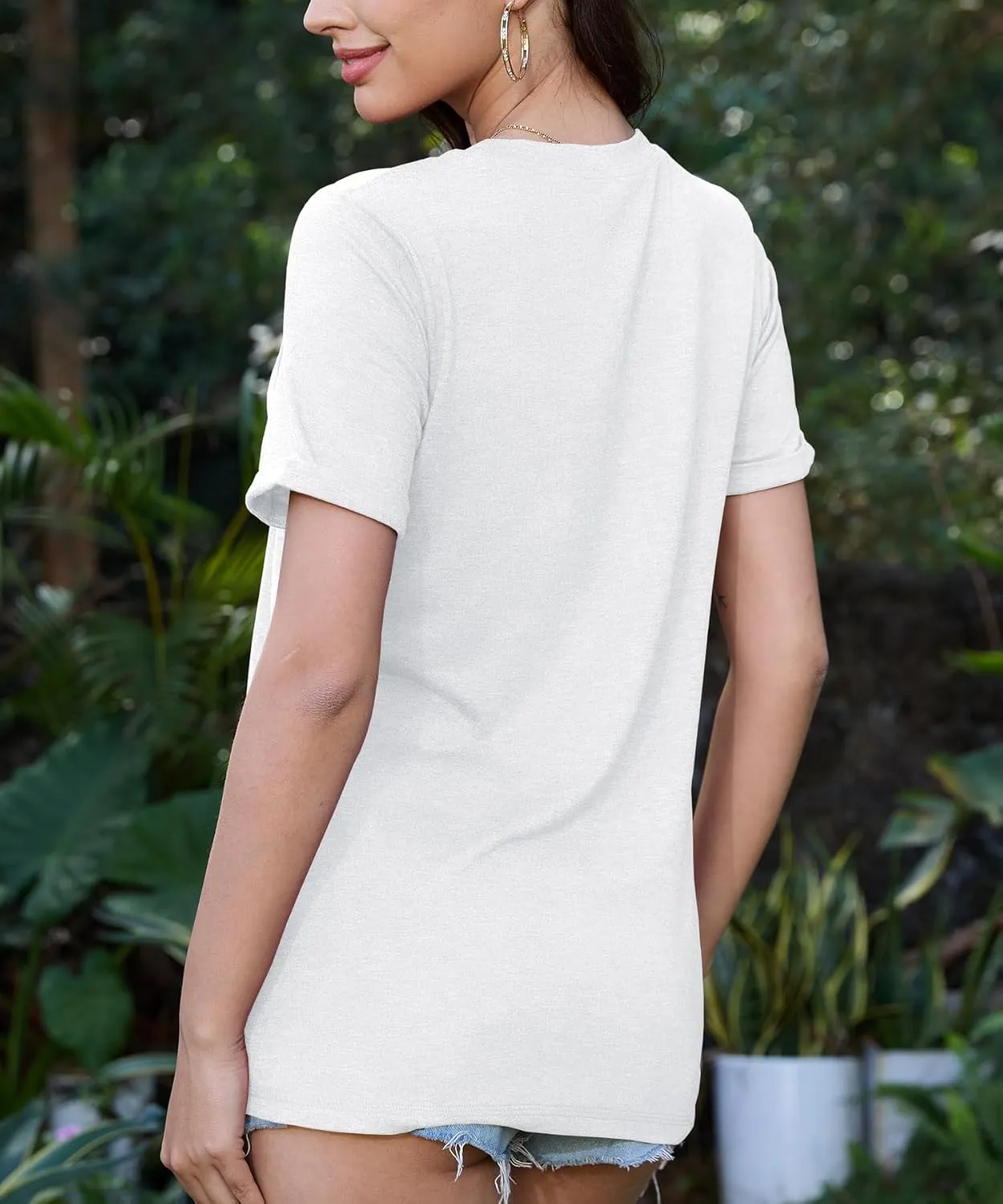 JomeDesign Womens Summer Tops Casual Short Sleeve Shirts with Pocket Lightweight Crew Neck Tee Classic Fit