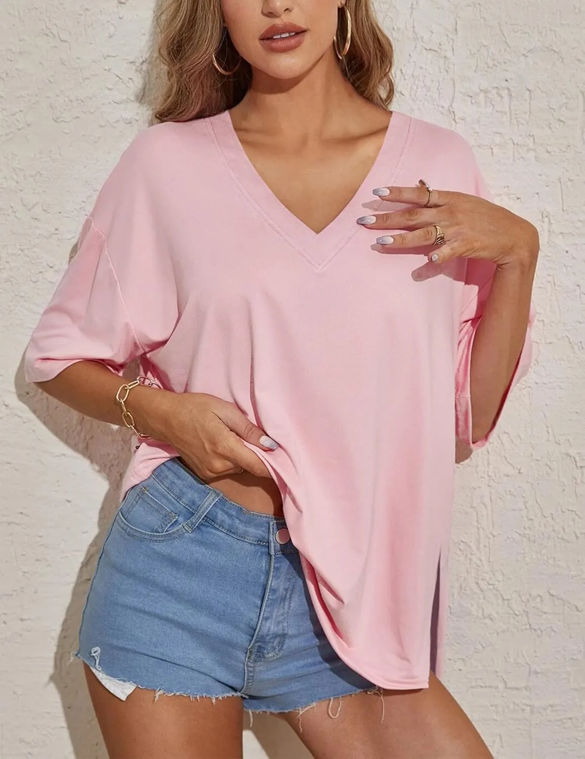 Neweek Womens Oversized Workout T Shirts Short Sleeve V Neck Side Slit T-Shirt Summer Casual Basic Tee Tops Loose Fit
