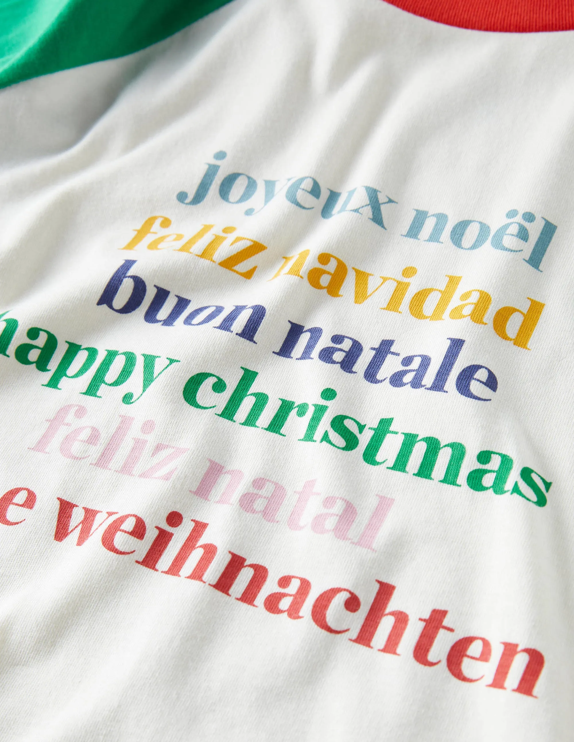 Raglan Festive Printed T-shirt-Ivory/Highland Green