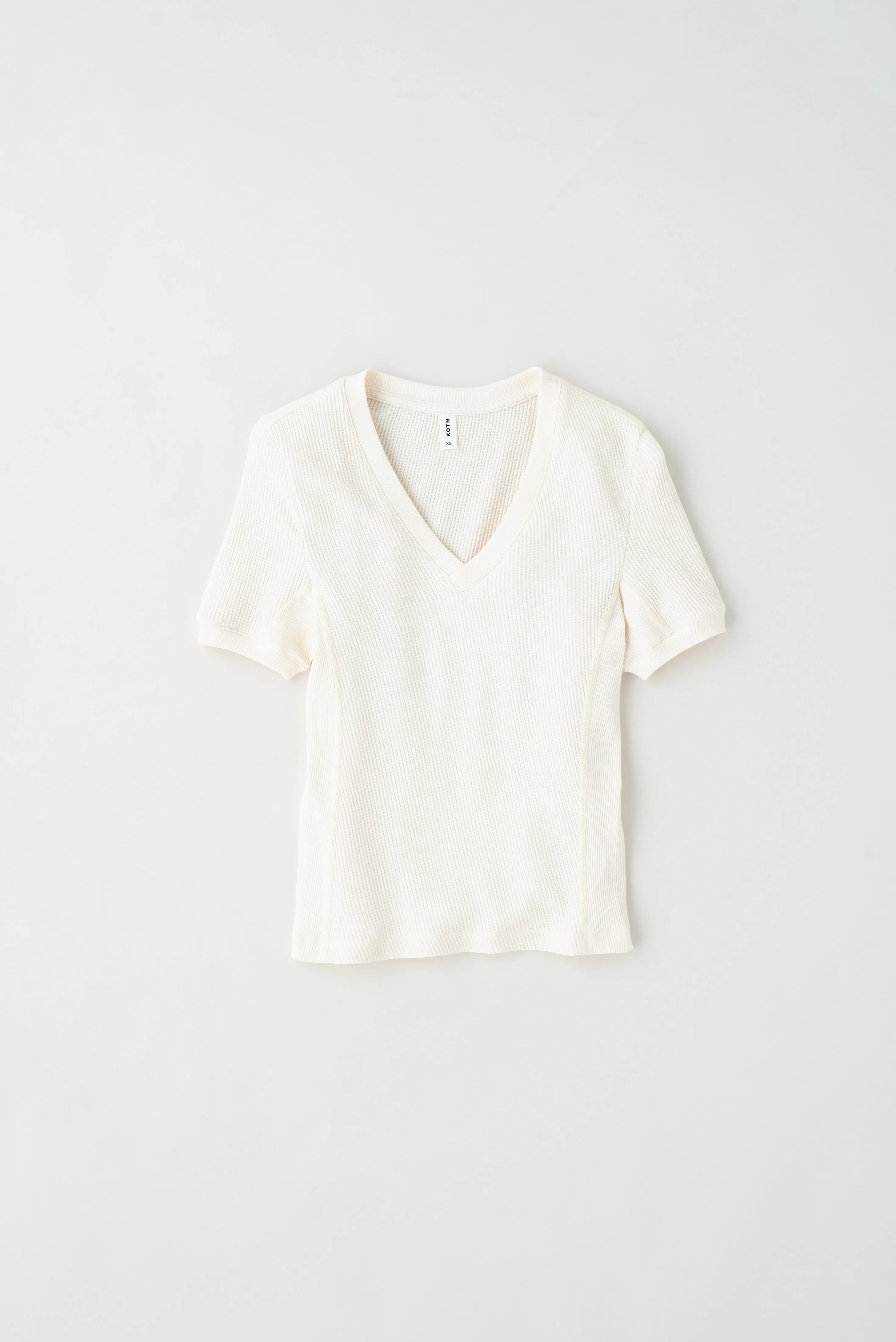 Women's Ahly V-Neck Tee in Natural